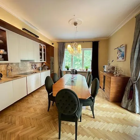 Apartament Spacious In Center Tallin