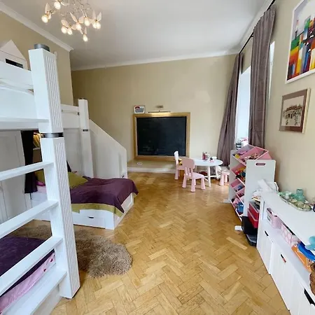 Spacious In Center Apartament Tallin