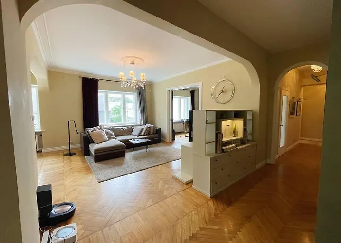 Apartament Spacious In Center