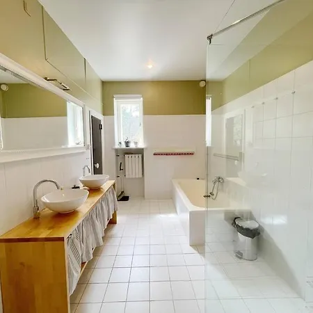 Daire Spacious In Center *